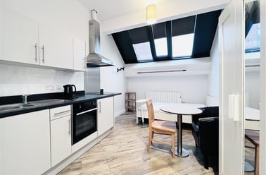 Avenue D, Hockley, Nottingham - Image 2